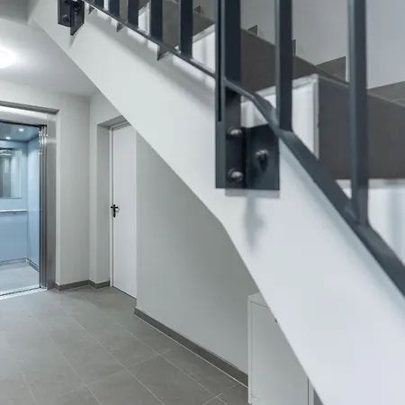 View 91 Strandkieker Шарбойц